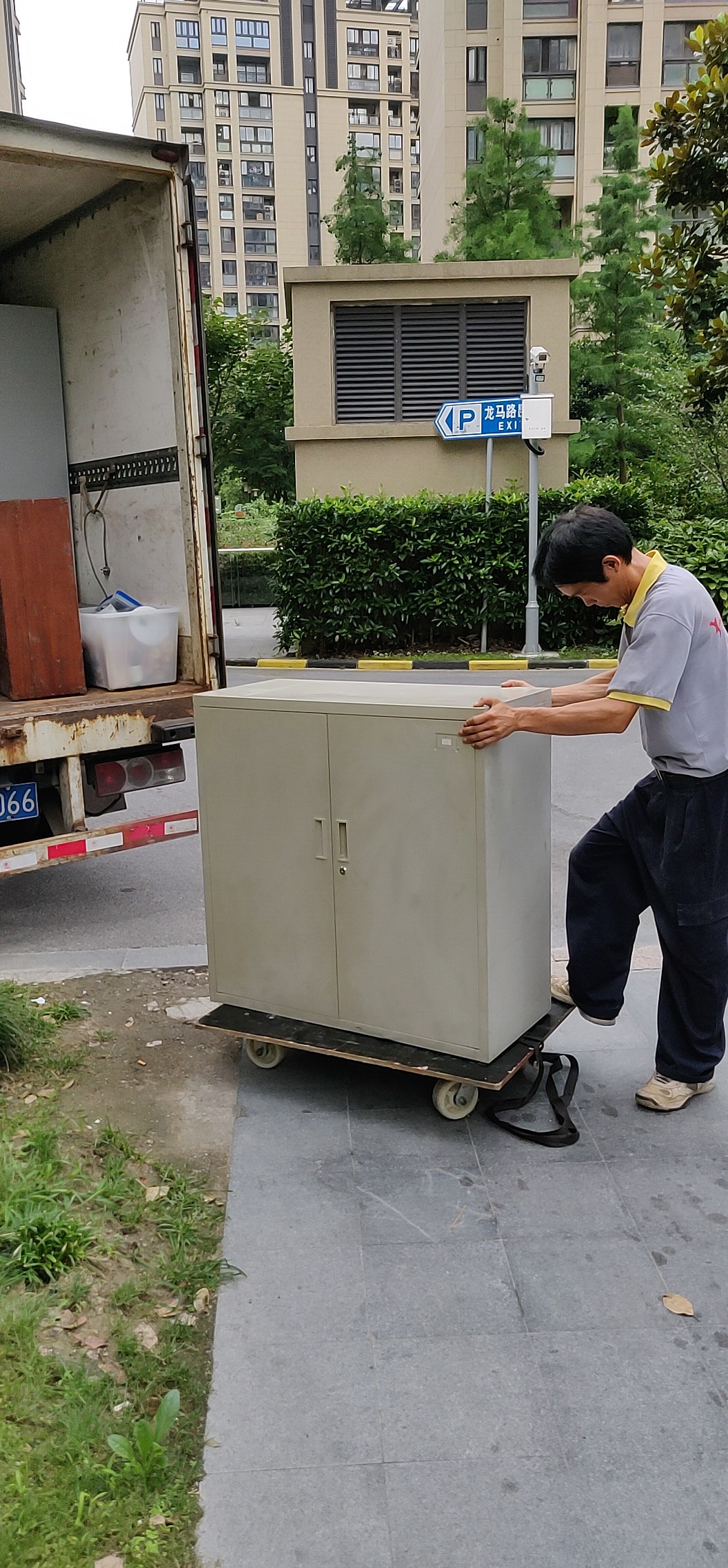 上海搬场公司怎么做更稳妥？老师傅经验分享